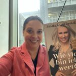 Birgit Hass präsentiert Daniela Obermaier´s Buch Wie viel bin ich wert