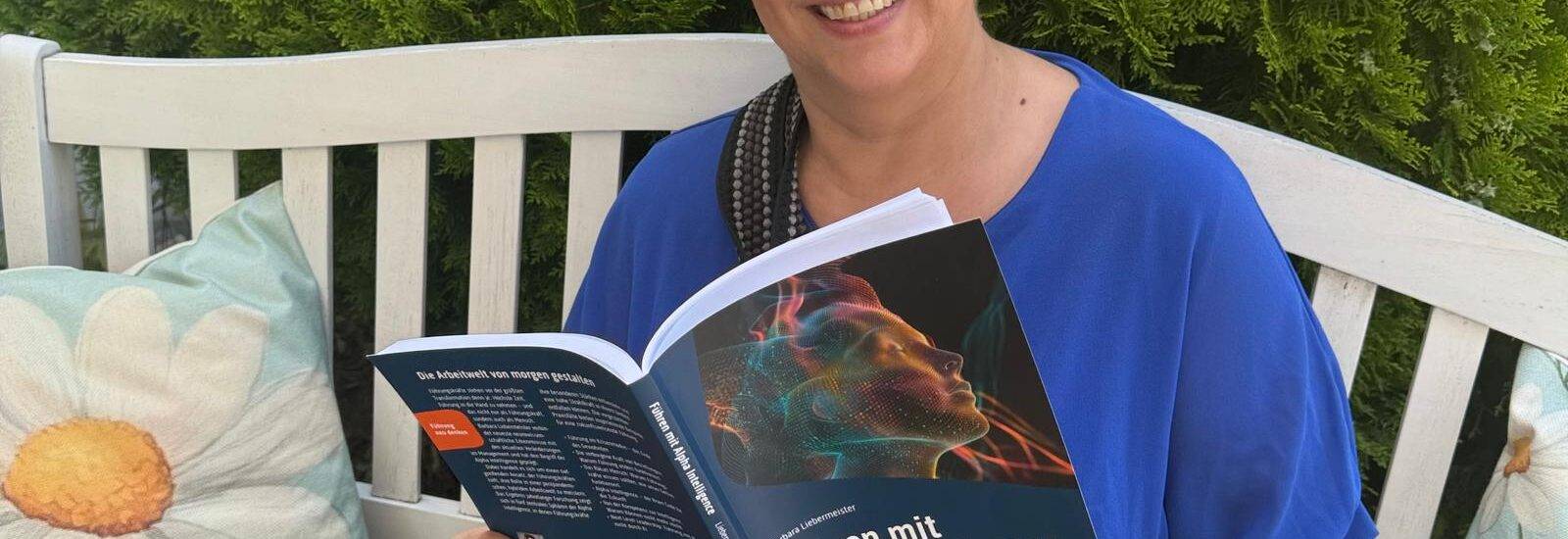 Birgit Hass bespricht Führen Mit Alpha Intelligence