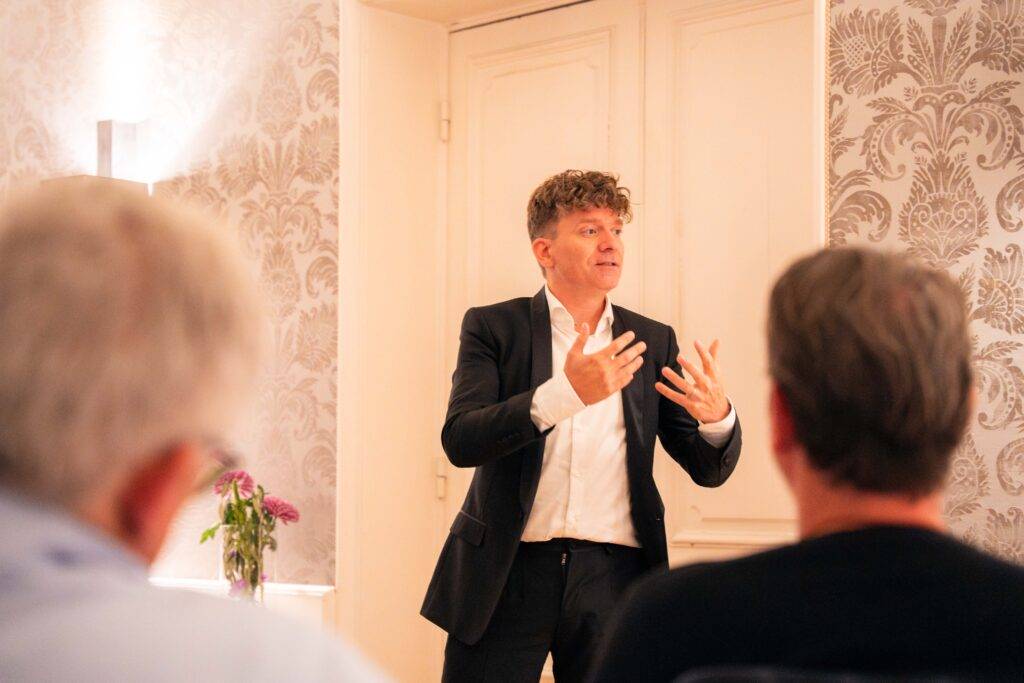Sebastian-Denef-Speaker-Innovate-or-Die-Dinner-Agents.inc_