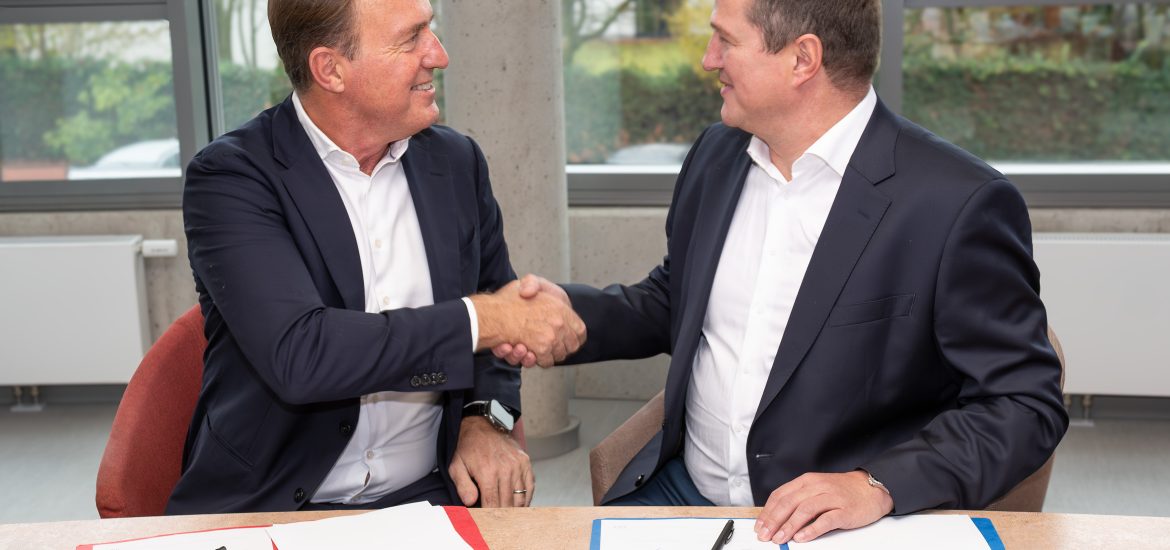 Thomas Heinz, Chief Growth Officer Sopra Financial Technology und Martin Greiwe, Vorstandsvorsitzender d.velop