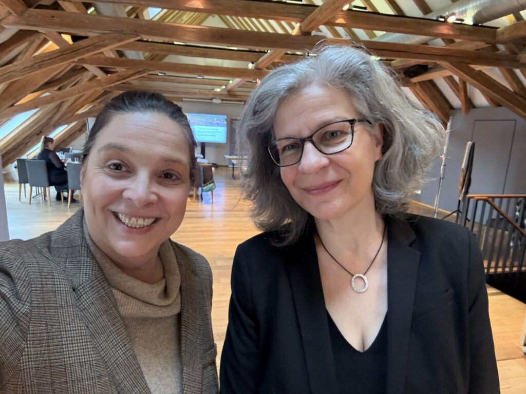 Shared Leadership, KI und Wissensmanagement: Warum Transformation in Banken bei Daten, Kultur und Führung beginnt – Impulse für Organisationen im digitalen Wandel.